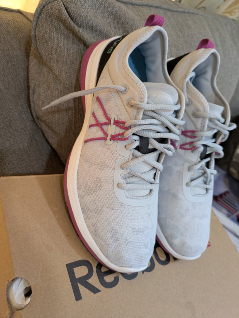 Ryka Dynamic Pro Training Shoes Women's Size 9.5M Gray/Pink RE-ZORB Great Cond